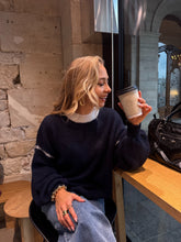 Charger l&#39;image dans la galerie, Pull Andrea Bleu
